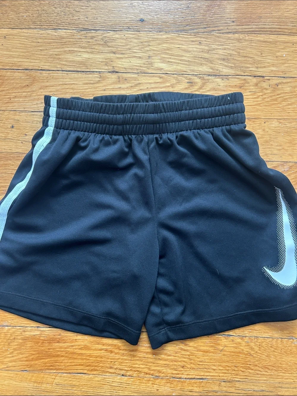 Bundle of two pairs of athletic shorts
